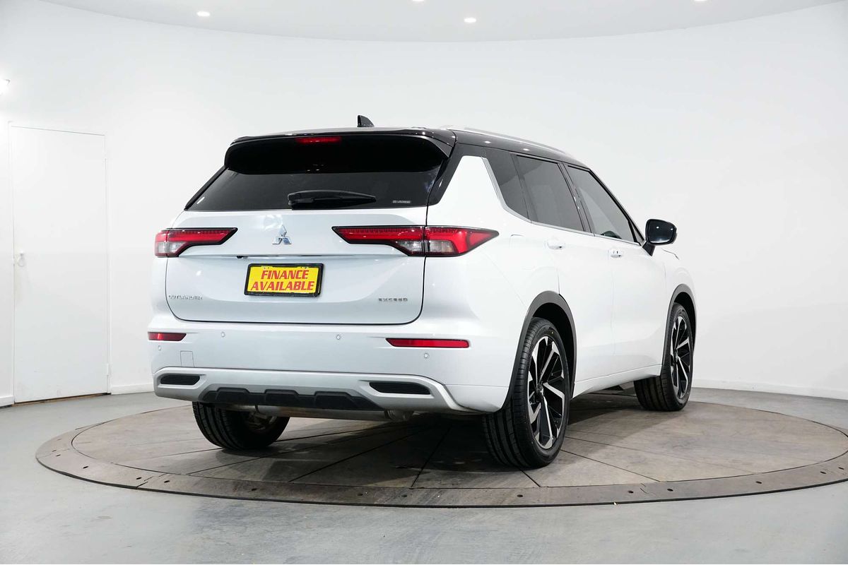 2022 Mitsubishi Outlander Exceed Tourer ZM
