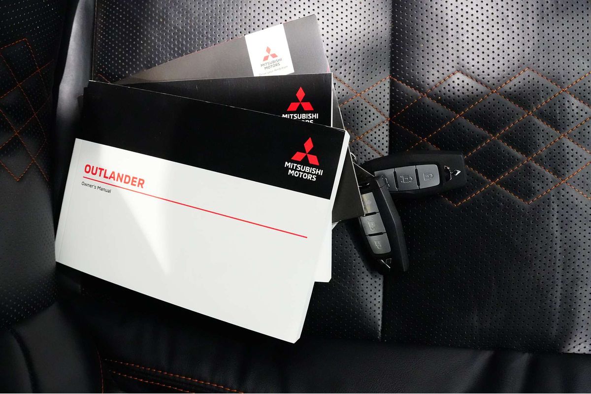 2022 Mitsubishi Outlander Exceed Tourer ZM