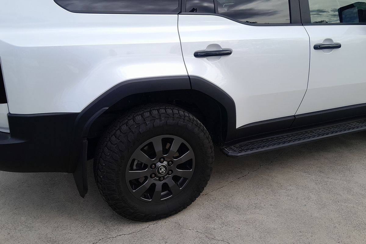 2025 Toyota Landcruiser Prado Altitude GDJ251R