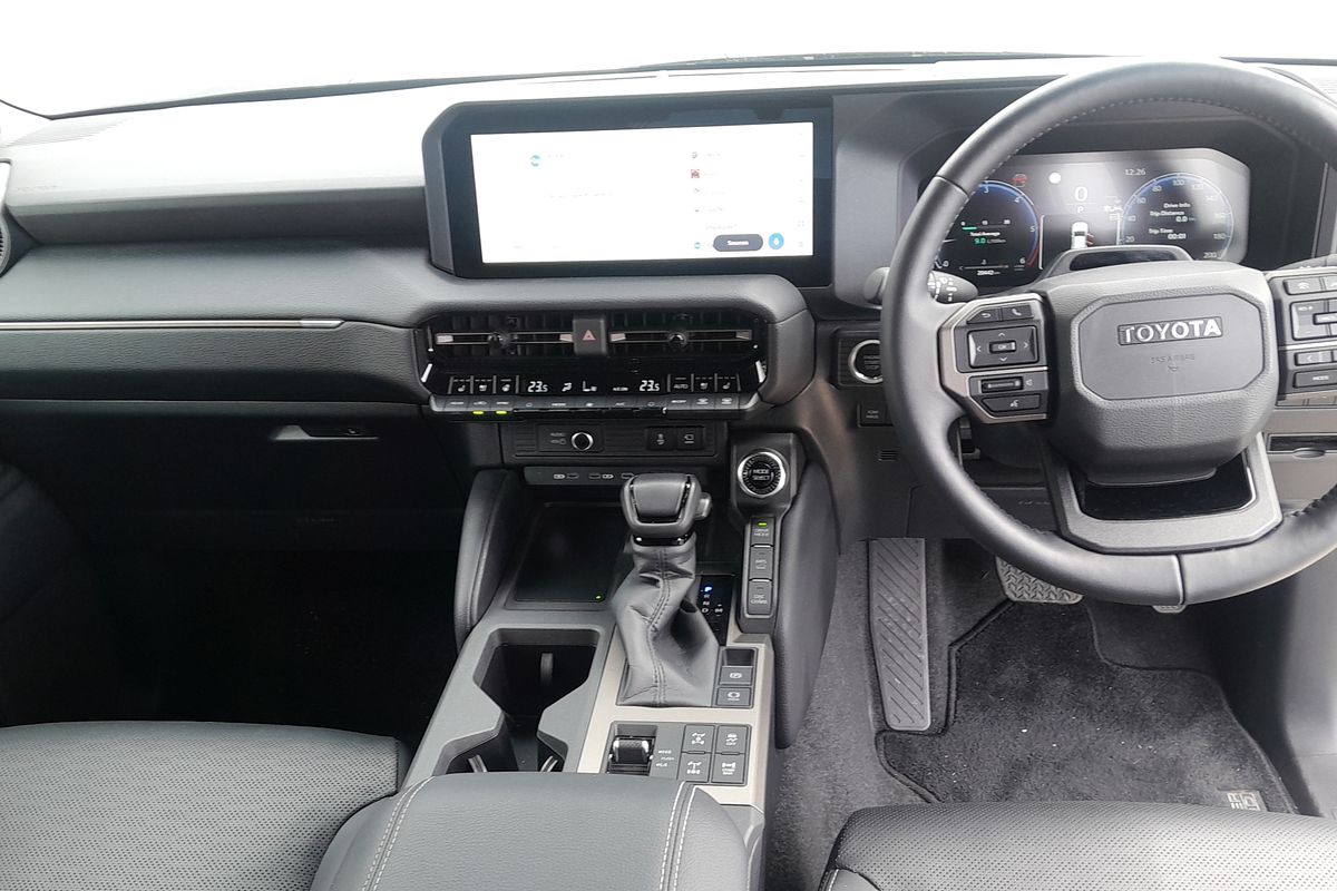 2025 Toyota Landcruiser Prado Altitude GDJ251R