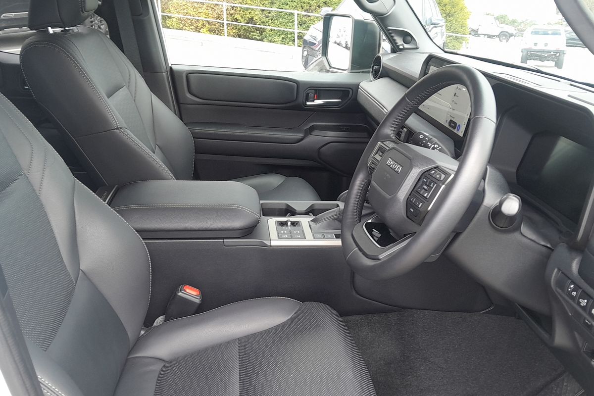 2025 Toyota Landcruiser Prado Altitude GDJ251R