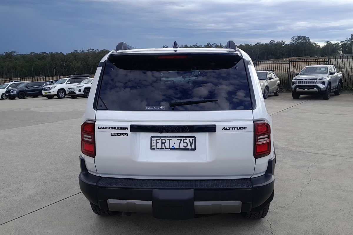 2025 Toyota Landcruiser Prado Altitude GDJ251R