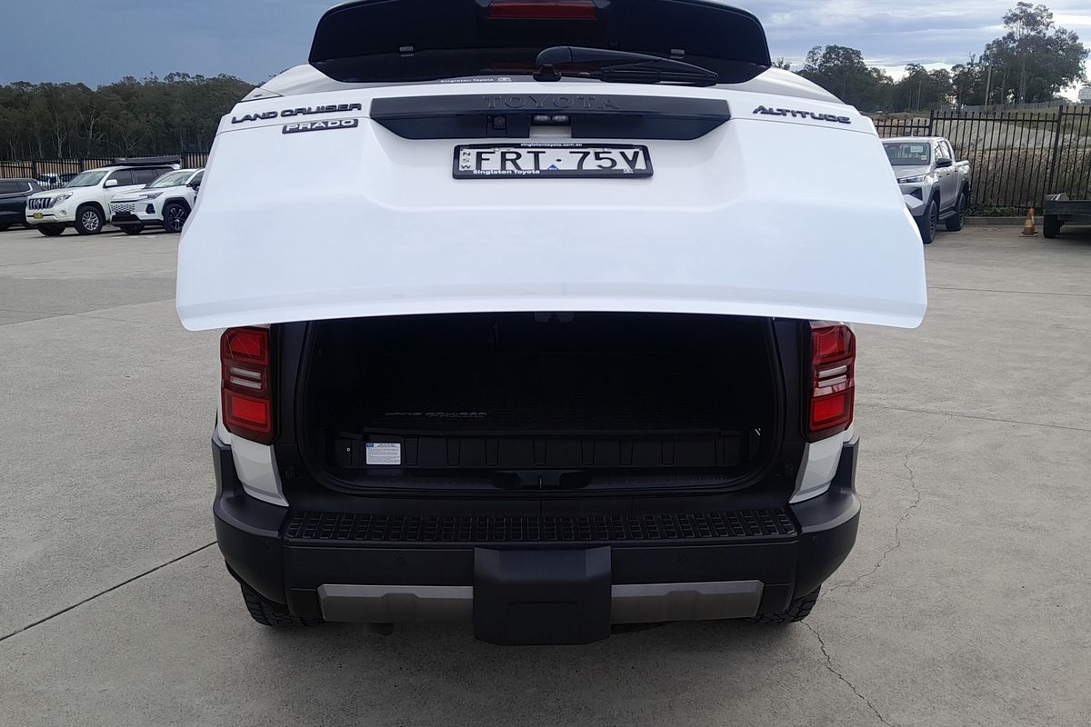 2025 Toyota Landcruiser Prado Altitude GDJ251R