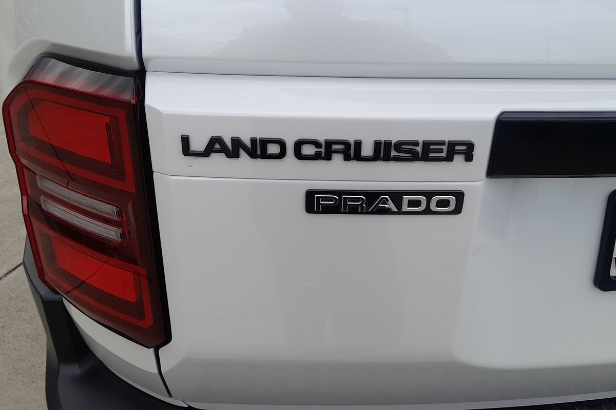 2025 Toyota Landcruiser Prado Altitude GDJ251R