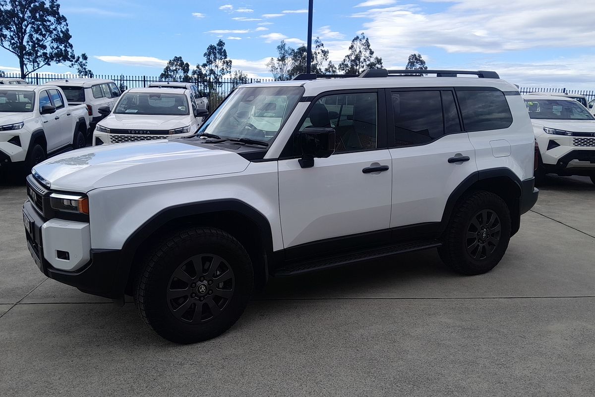 2025 Toyota Landcruiser Prado Altitude GDJ251R