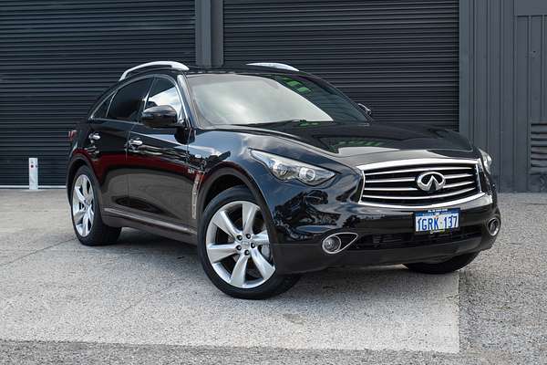 2015 INFINITI QX70 S Premium S51