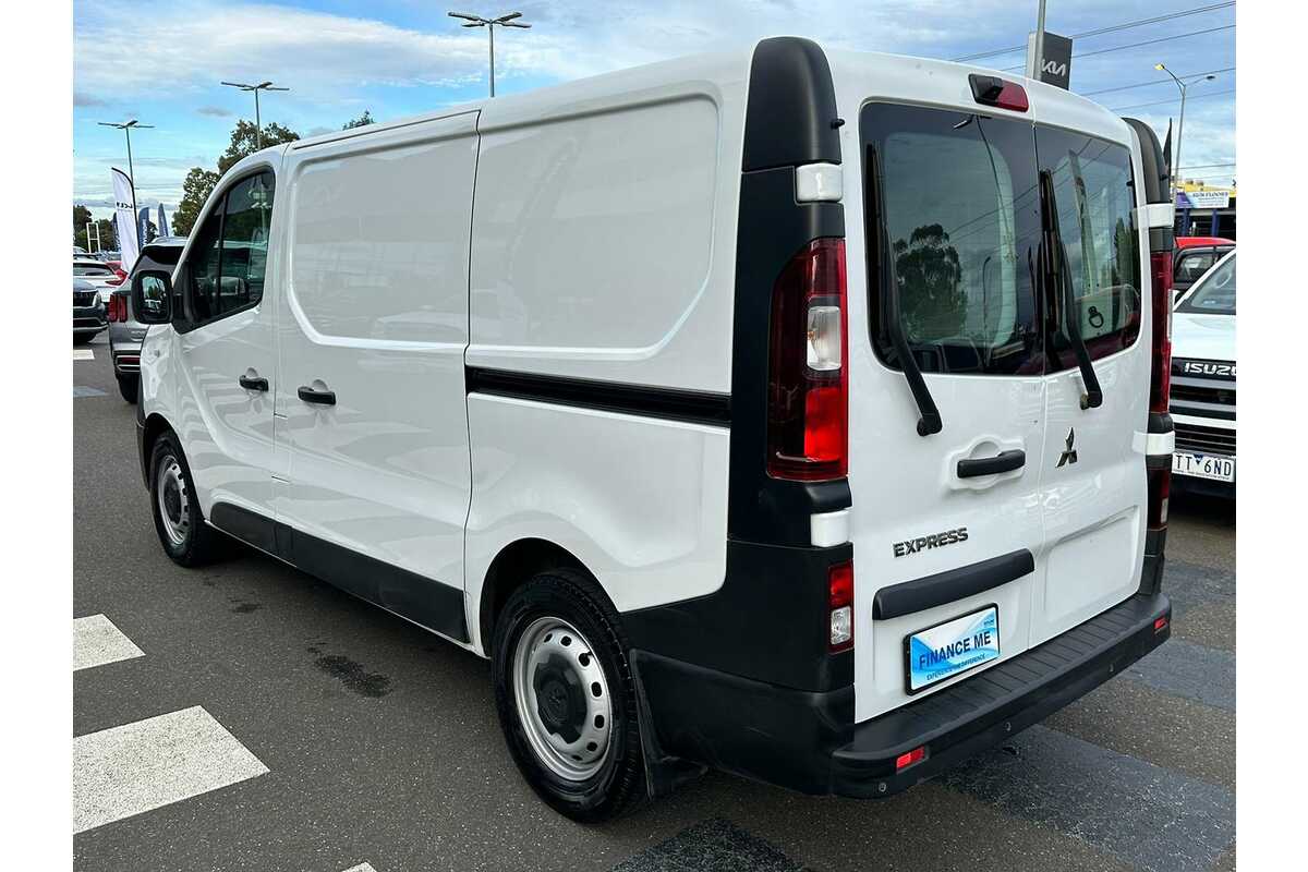 2021 Mitsubishi Express GLX SN