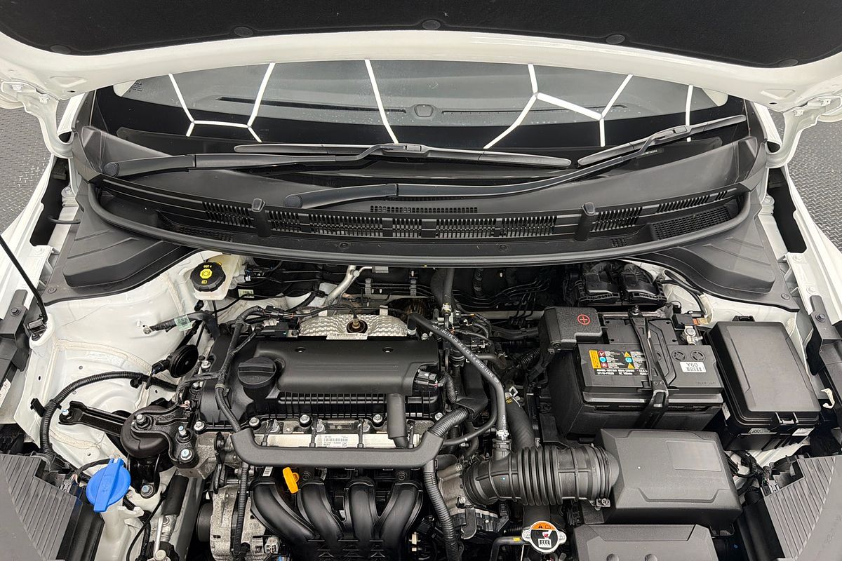 2023 Kia Stonic S YB