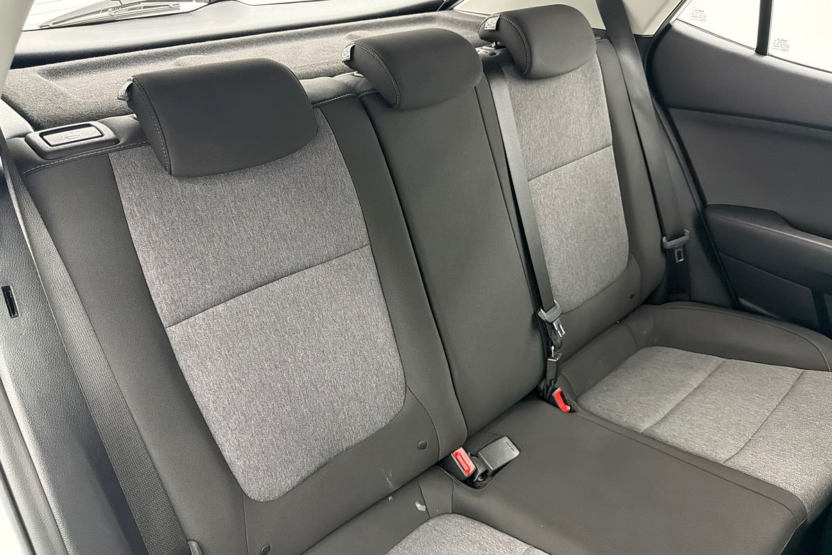2023 Kia Stonic S YB