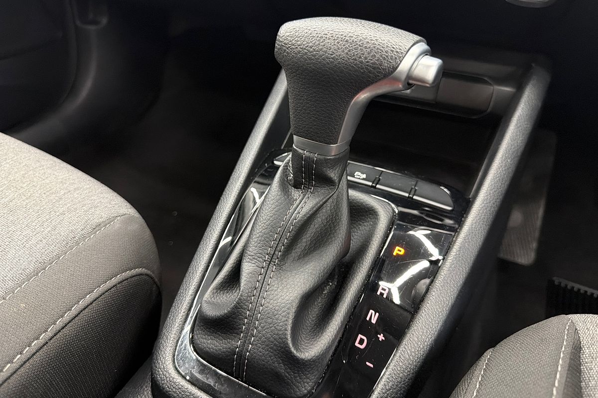 2023 Kia Stonic S YB