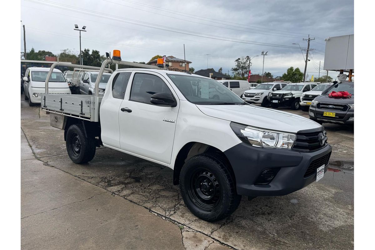 2017 Toyota Hilux Workmate GUN125R 4X4