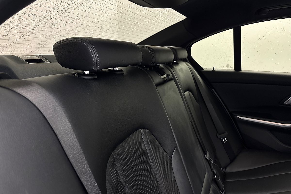 2023 BMW 3 Series 330i M Sport G20 LCI