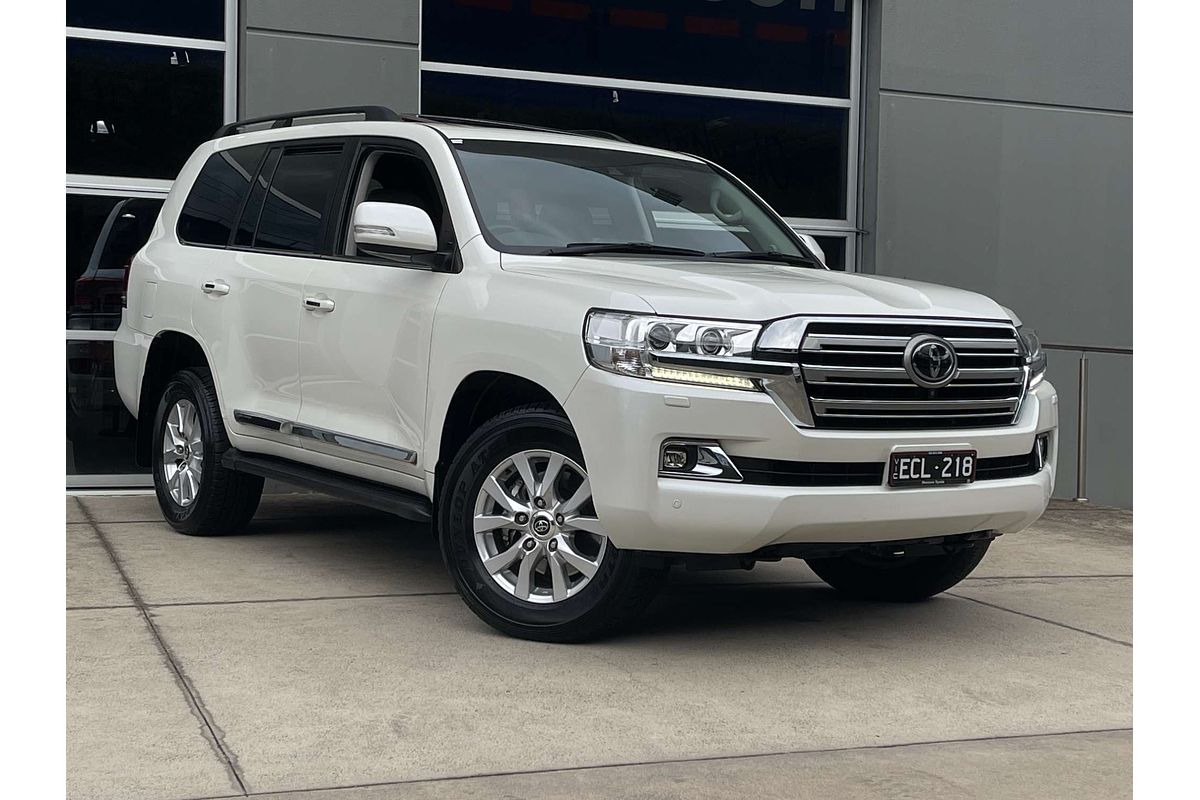 2020 Toyota Landcruiser