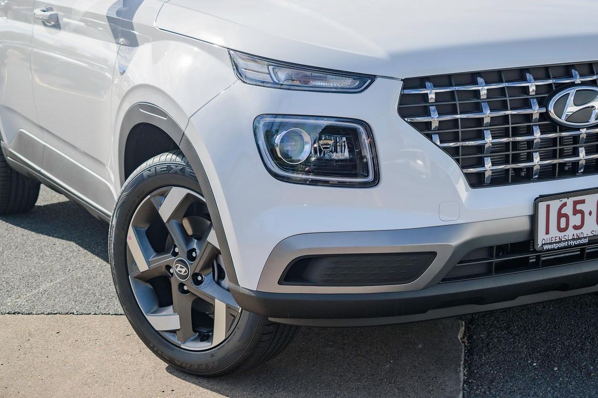 2025 Hyundai Venue Elite QX.V5