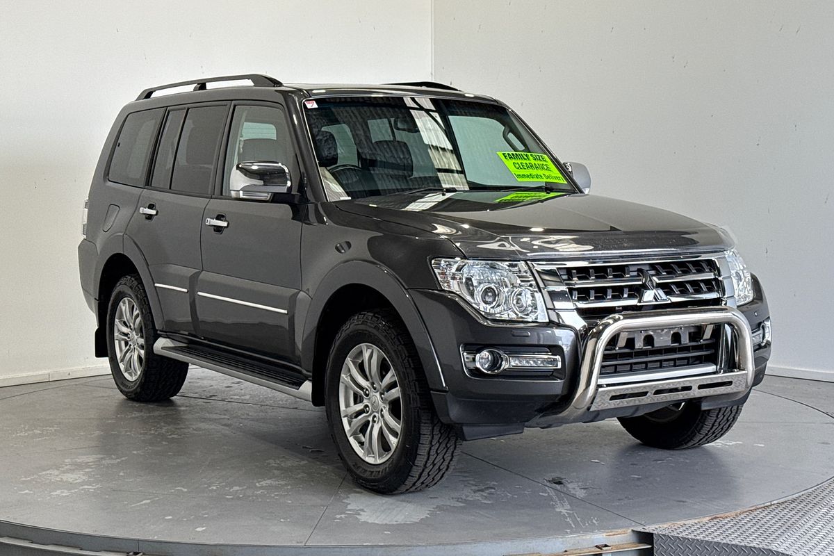 2020 Mitsubishi Pajero Exceed NX