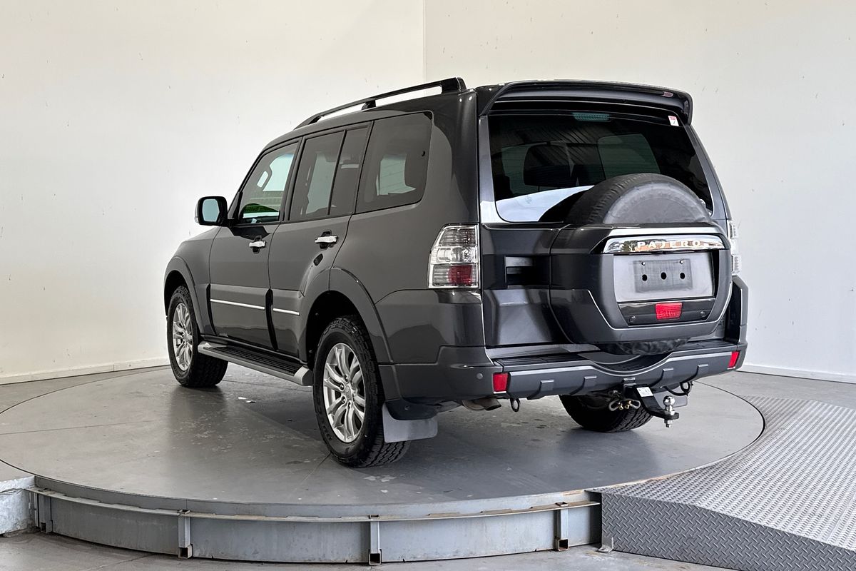 2020 Mitsubishi Pajero Exceed NX