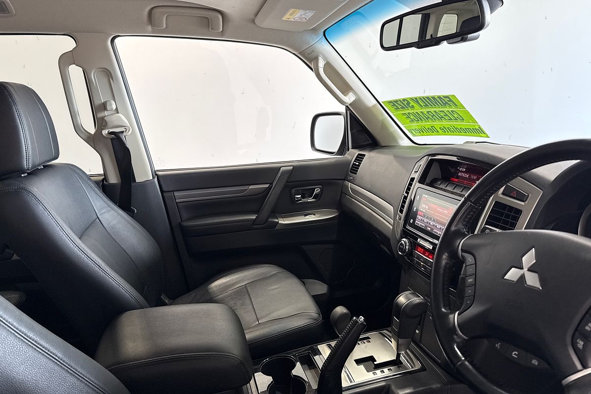 2020 Mitsubishi Pajero Exceed NX