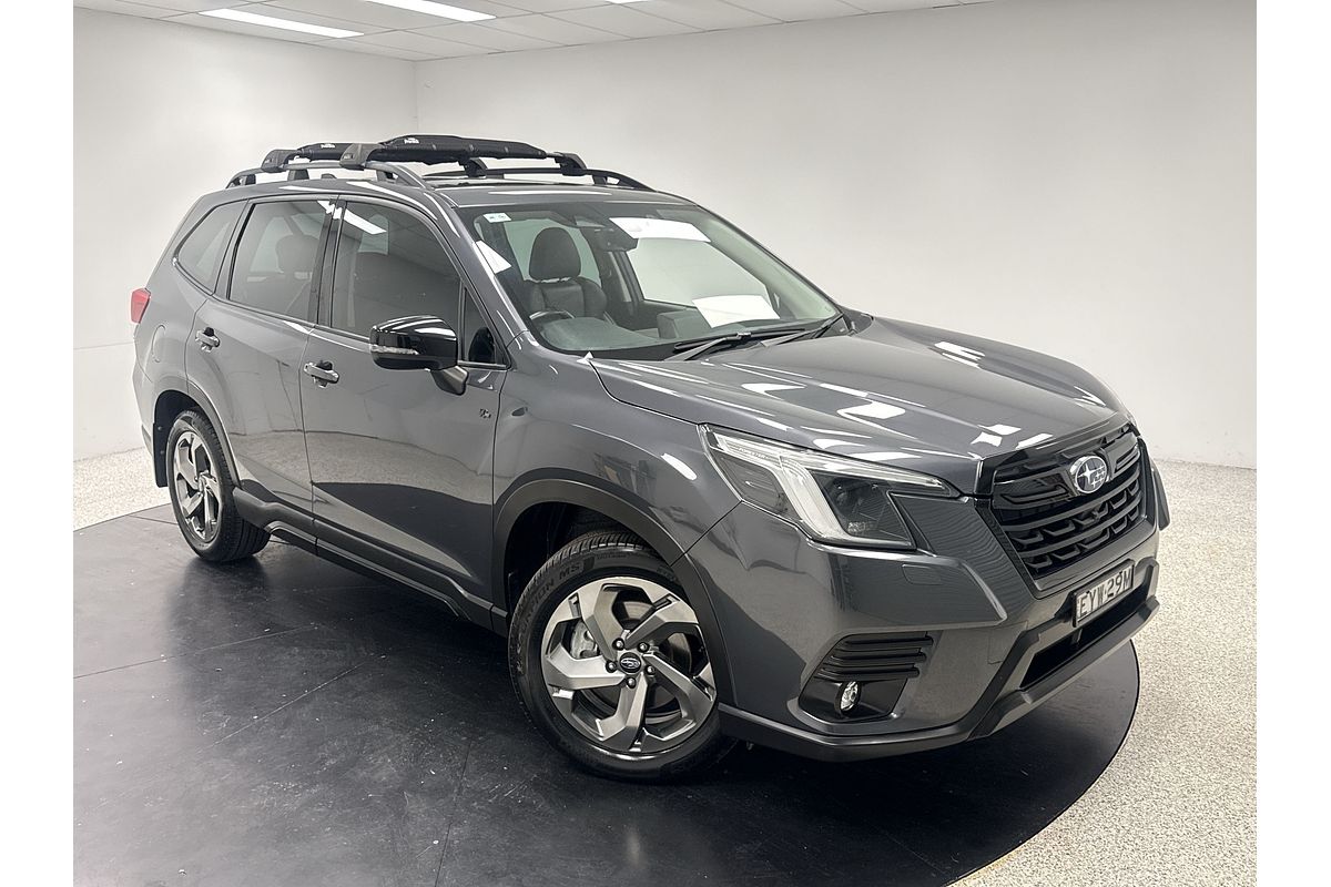 2023 Subaru Forester 2.5i-S 50 Years Edition S5
