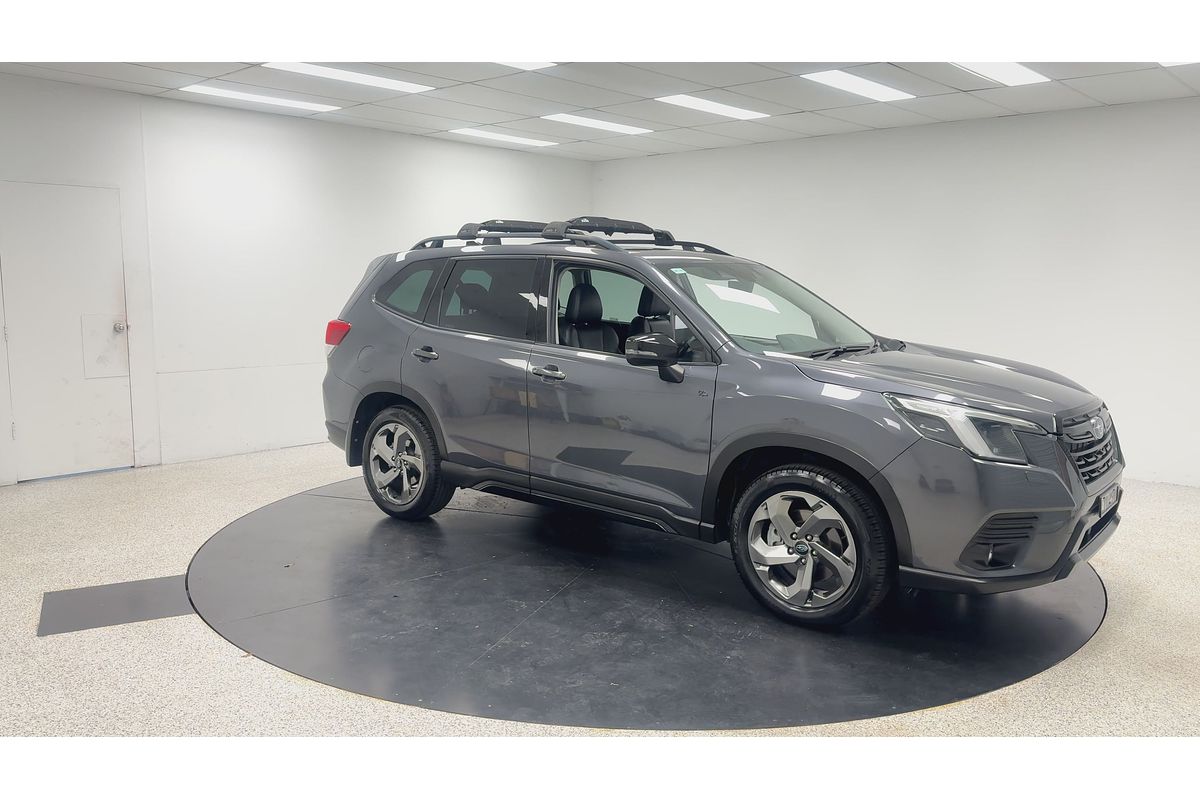 2023 Subaru Forester 2.5i-S 50 Years Edition S5