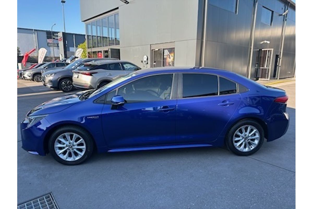 2021 Toyota Corolla SX Hybrid ZWE211R