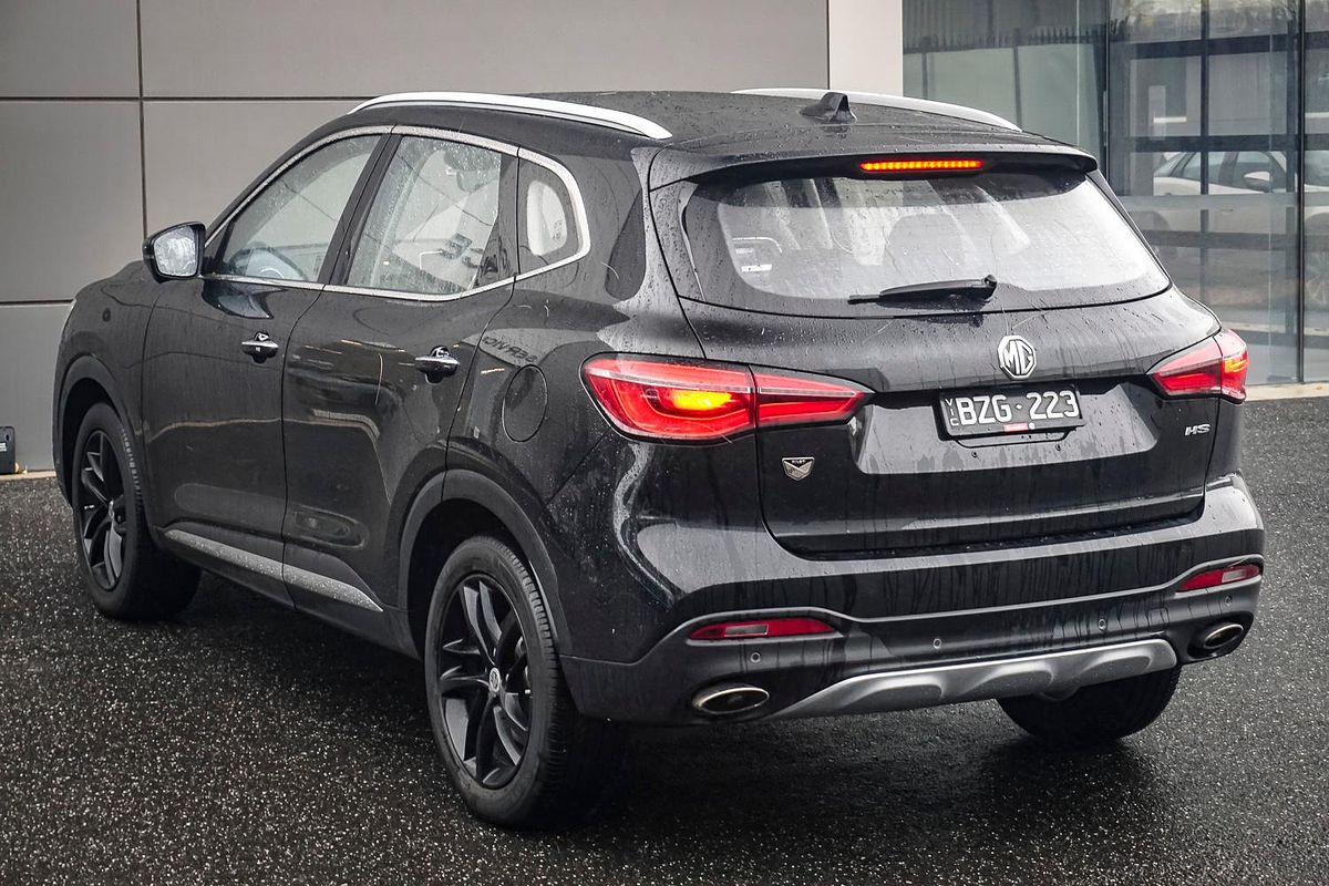 2022 MG HS Essence SAS23