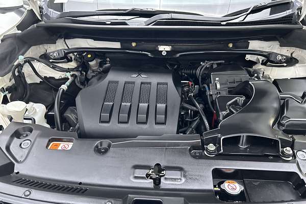2017 Mitsubishi Eclipse Cross Exceed YA thumb-10