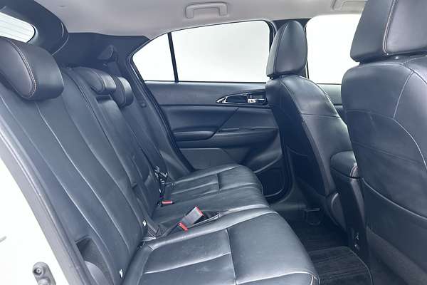 2017 Mitsubishi Eclipse Cross Exceed YA thumb-11