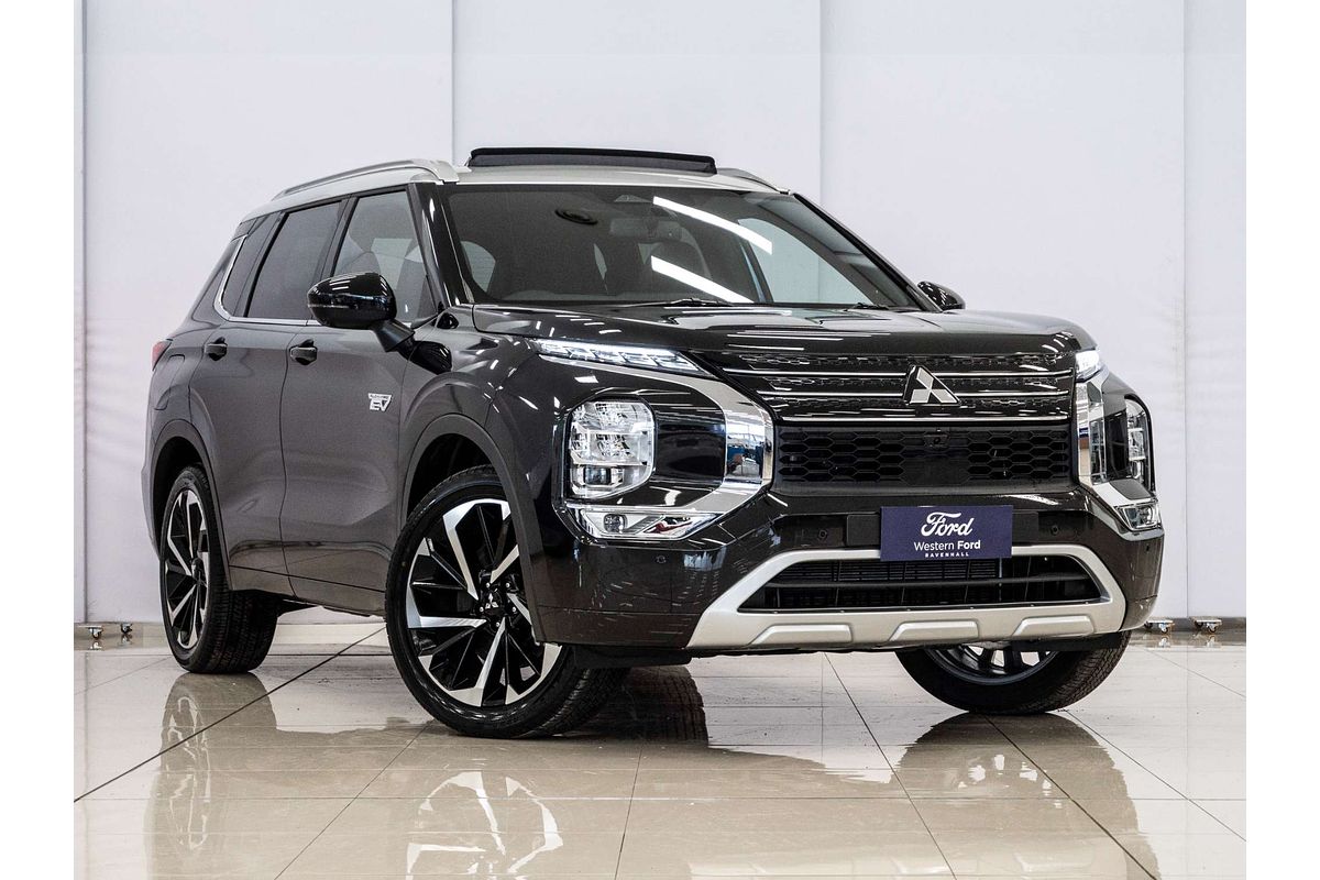 2025 Mitsubishi Outlander PHEV Exceed Tourer ZM