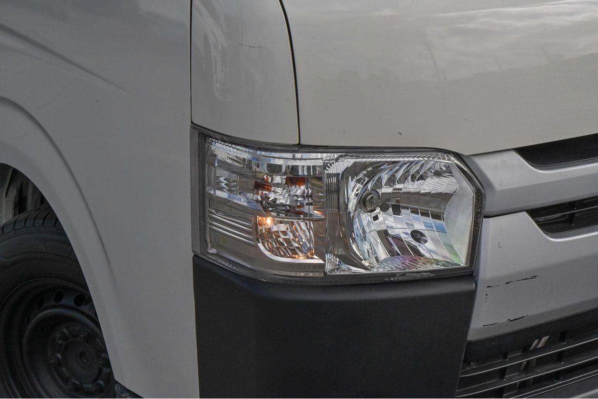 2018 Toyota Hiace KDH201R LWB