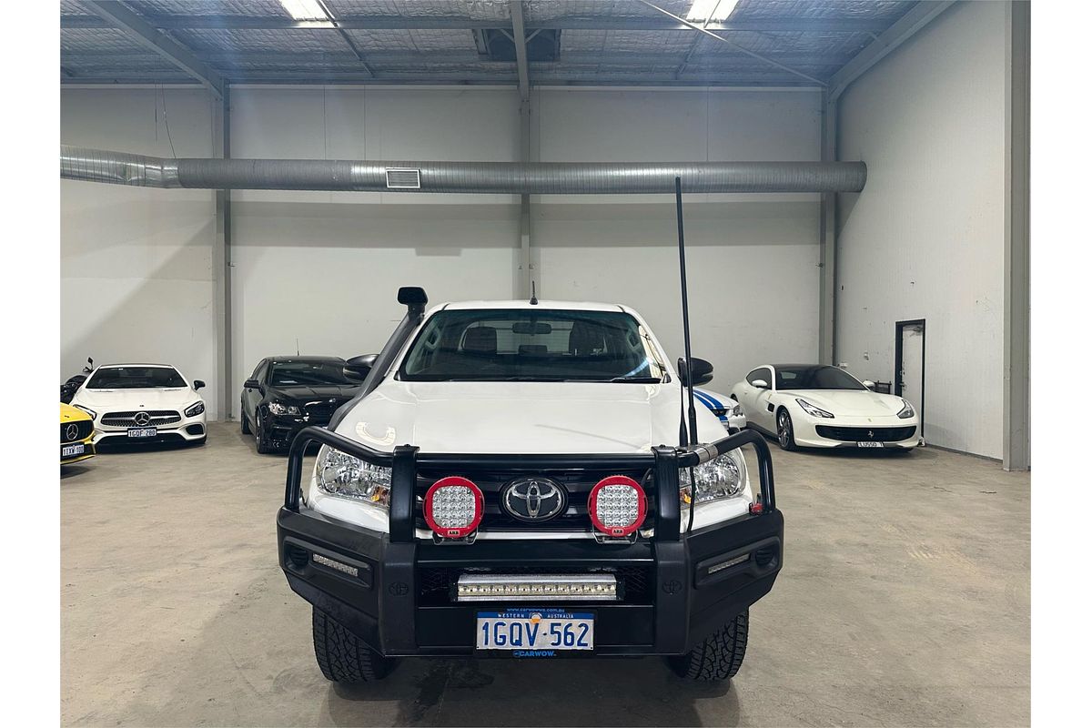 2018 Toyota Hilux SR GUN126R 4X4
