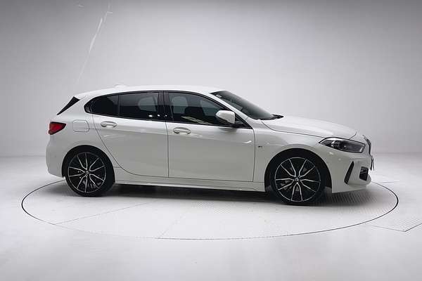 2020 BMW 1 Series 118i M Sport F40 thumb-8
