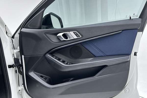 2020 BMW 1 Series 118i M Sport F40 thumb-18