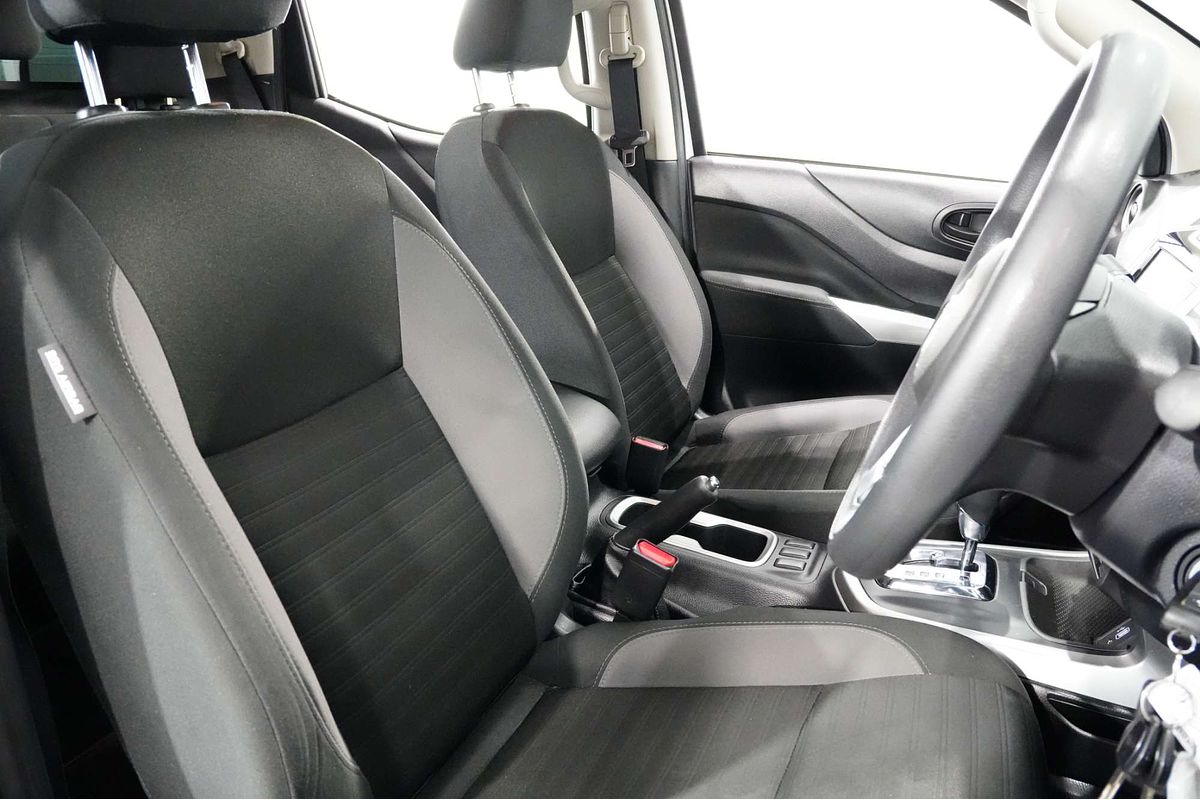 2022 Nissan Navara SL D23 Rear Wheel Drive