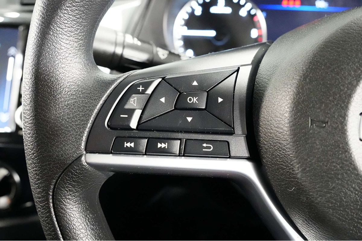 2022 Nissan Navara SL D23 Rear Wheel Drive