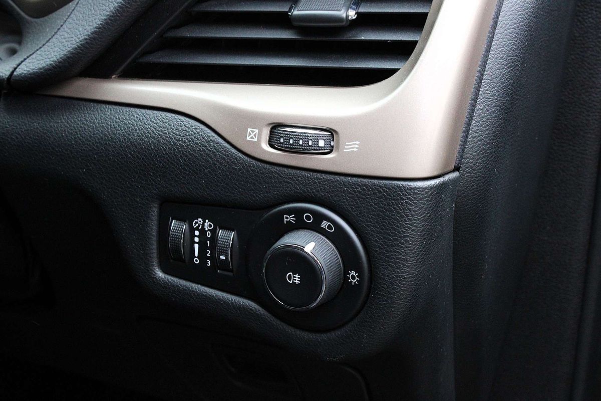 2015 Jeep Cherokee Sport KL