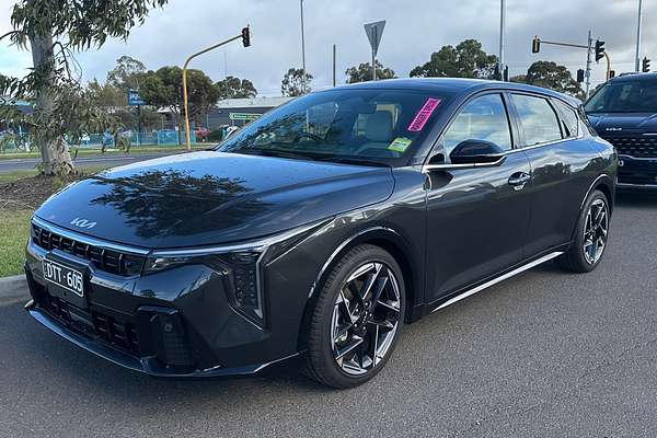 2025 Kia K4 GT-Line CL4m