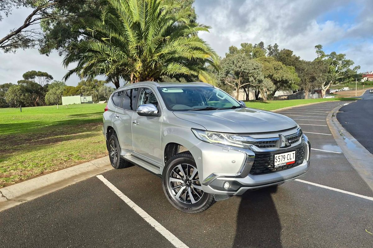 2015 Mitsubishi Pajero Sport Exceed QE