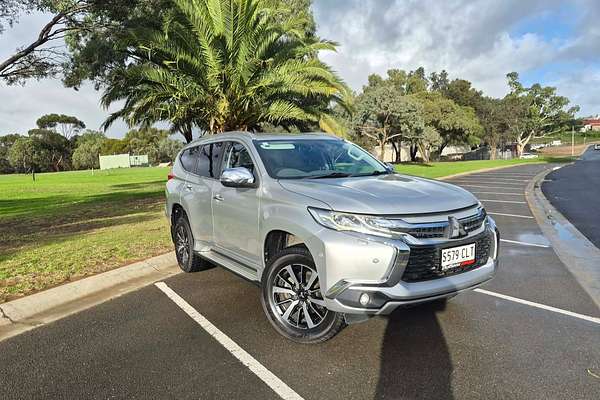 2015 Mitsubishi Pajero Sport Exceed QE