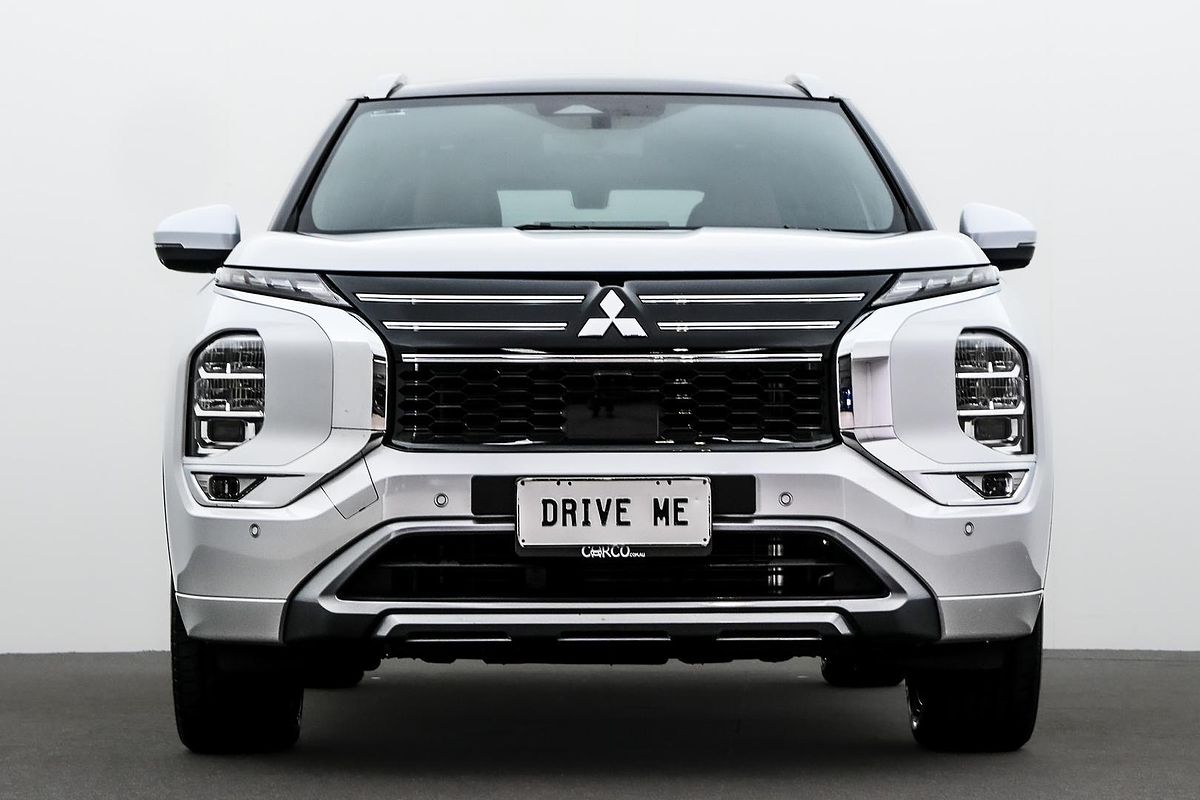 2025 Mitsubishi Outlander Exceed Tourer ZM