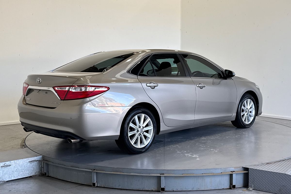2017 Toyota Camry Atara S ASV50R