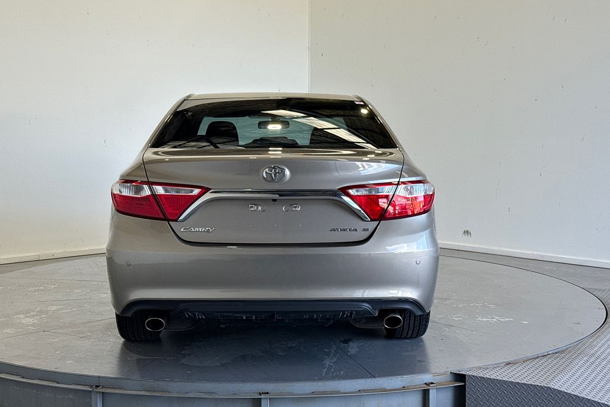 2017 Toyota Camry Atara S ASV50R