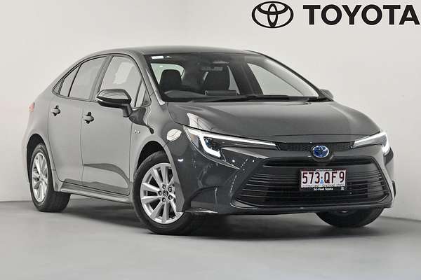 2025 Toyota Corolla SX Hybrid ZWE219R