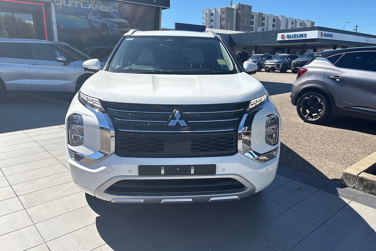 2024 Mitsubishi Outlander PHEV Exceed ZM