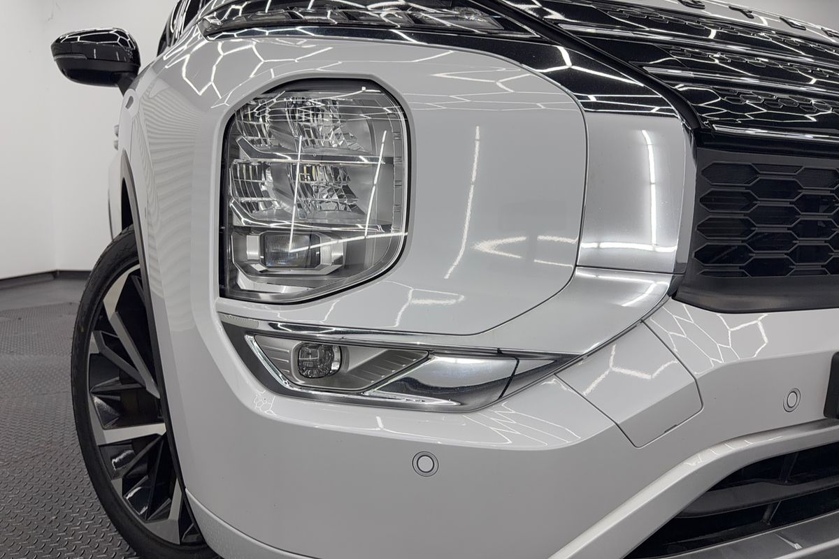 2022 Mitsubishi Outlander Exceed Tourer ZM