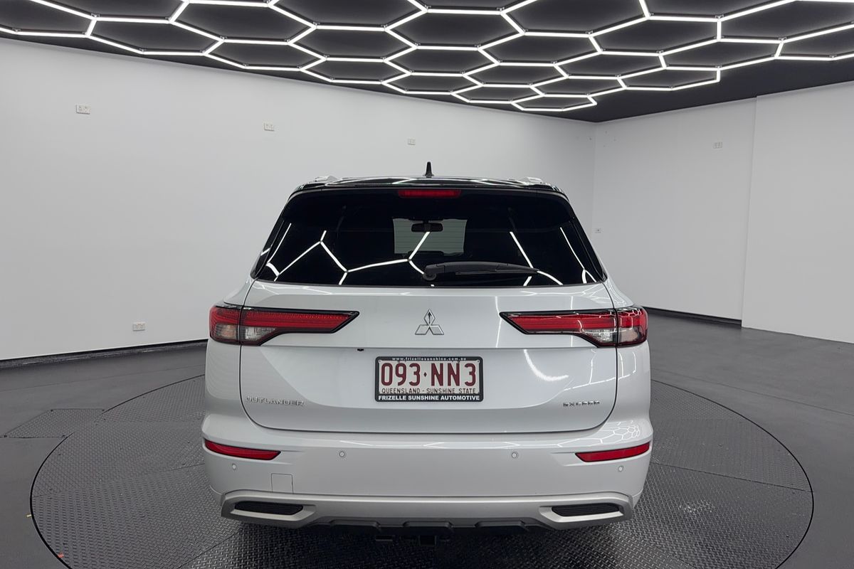 2022 Mitsubishi Outlander Exceed Tourer ZM