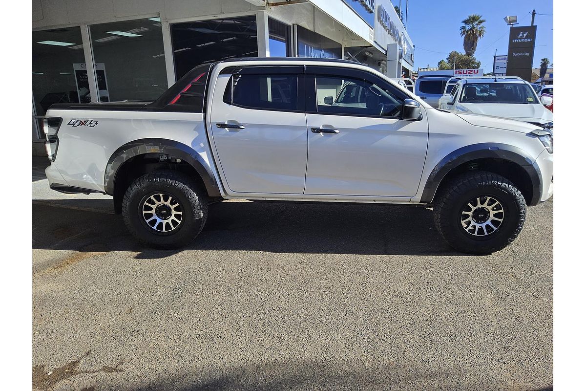 2022 Isuzu D-MAX X-TERRAIN 4X4