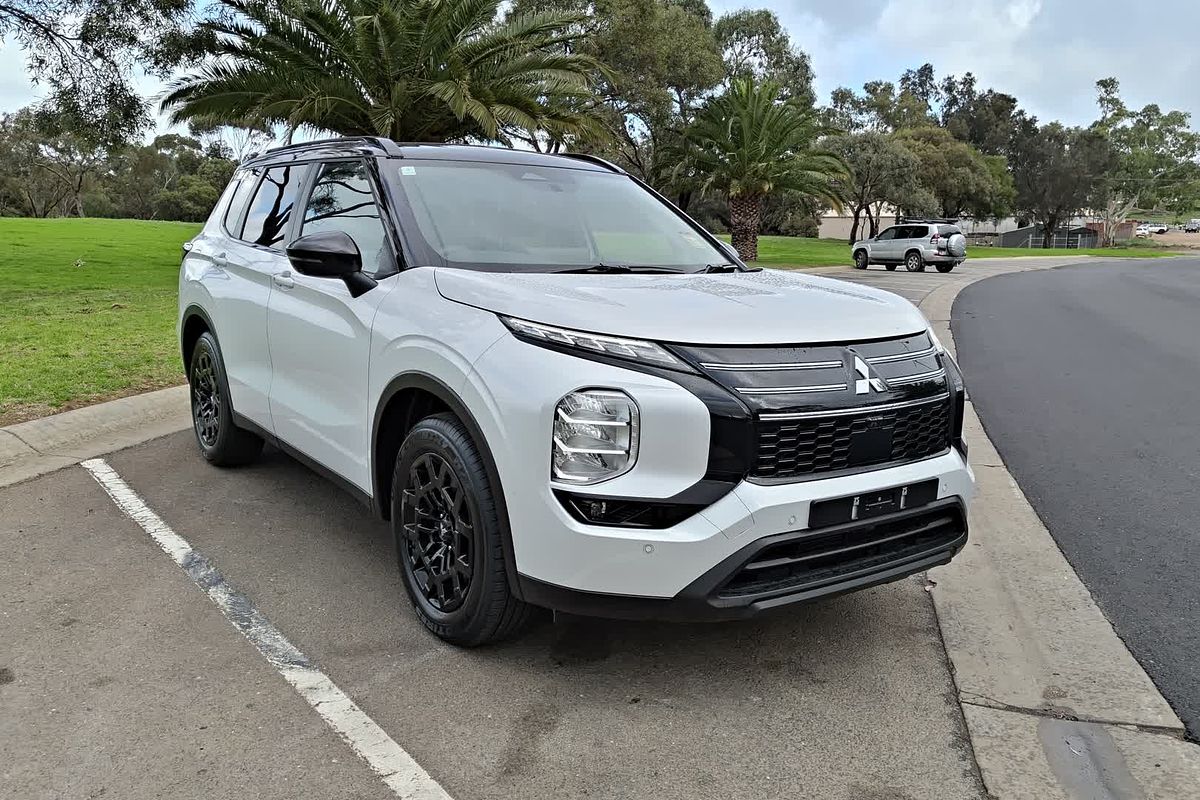 2026 Mitsubishi Outlander LS ZM