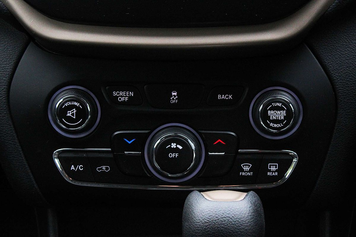 2015 Jeep Cherokee Sport KL