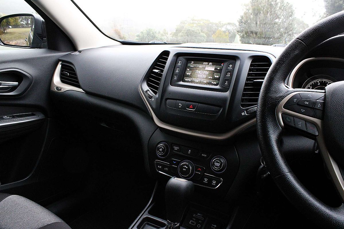 2015 Jeep Cherokee Sport KL