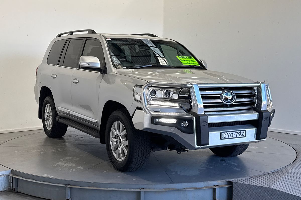 2018 Toyota Landcruiser Sahara VDJ200R